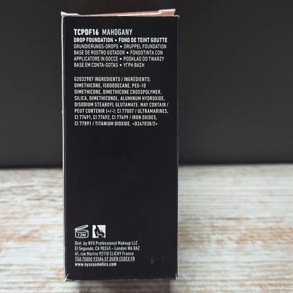 NYX Total Control Pro Foundation - Mahogany